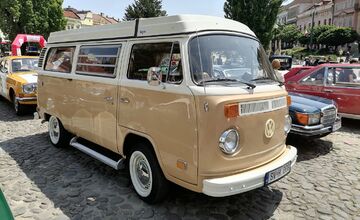 FOTO: Centrum Prešova rozžiarili luxusné veterány. Vieme, akú majú hodnotu