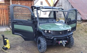 FOTO: Zmizol zeleno-čierny John Deer. Majiteľ žiada pomoc, sľubuje odmenu