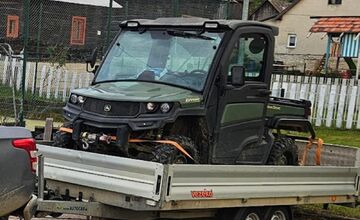 FOTO: Zmizol zeleno-čierny John Deer. Majiteľ žiada pomoc, sľubuje odmenu