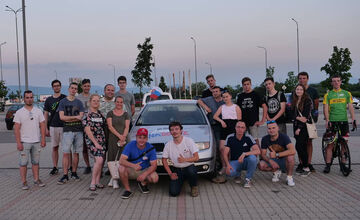 Dvojica dobrodružných cestovateľov už precestovala tisíce kilometrov po celom svete