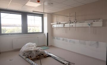 FOTO: Pozrite sa, ako v Poprade prebieha rozsiahla prestavba nemocnice