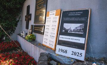 FOTO: Poprad spomínal na inváziu 1968, politici chýbali