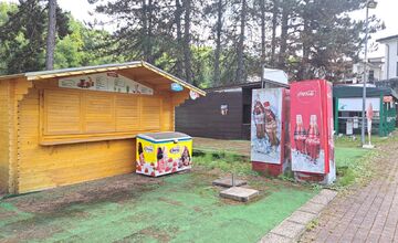 FOTO: Dlhoročná pýcha Sniny vyráža dych, biokúpalisko chátra