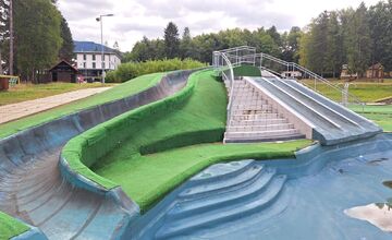 FOTO: Dlhoročná pýcha Sniny vyráža dych, biokúpalisko chátra