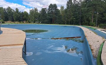 FOTO: Dlhoročná pýcha Sniny vyráža dych, biokúpalisko chátra