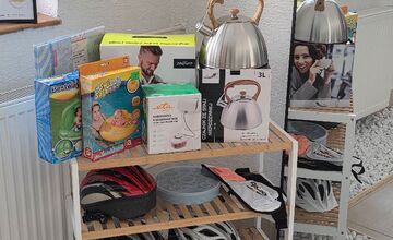 FOTO:  Na Floriánovej v Prešove sa po krátkej odmlke otvárajú dvere Charity shopu