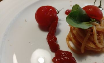 FOTO: Špekačka ako steak a rajčina postrelená. Nový hit slovenského internetu