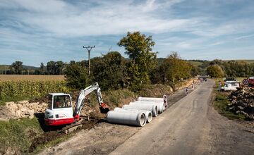 FOTO: Za obcou Soľ prebieha rekonštrukcia cesty