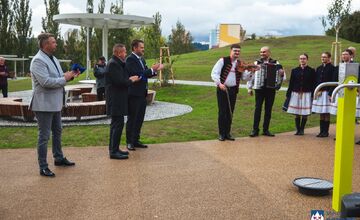 FOTO: V Poprade na Juhu II otvorili nový park za 1,8 milióna eur