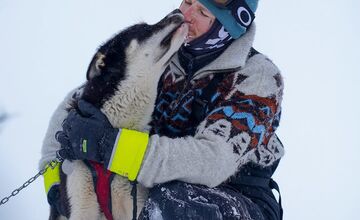 FOTO: Emma a Marcel z východu sa so svorkou psov presťahovali na Svalbard
