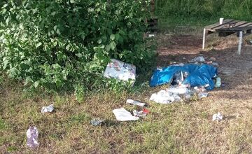 FOTO: Prešovčanov zasiahol smutný pohľad na znečistené okolie vodnej nádrže Sigord