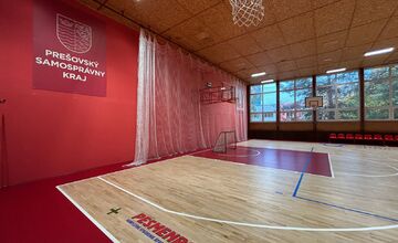 FOTO: Telocvičňa na Duklianskej v novom šate