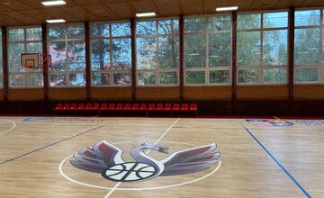 FOTO: Telocvičňa na Duklianskej v novom šate