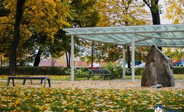 FOTO: V staničnom parku je konečne pokoj, polícia tam hliadkuje denne