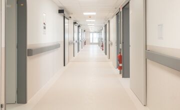 FOTO: Neužívané priestory v popradskej nemocnici zaplní hlas novorodencov