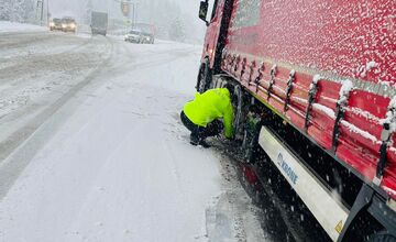 FOTO: Pre sneh sú viaceré horské priechody v Prešovskom kraji neprejazdné