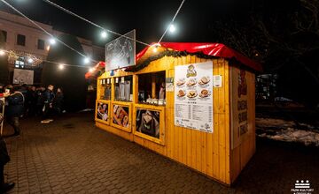 FOTO: Vianočné trhy v Prešove. Sviatočná atmosféra, no vysoké ceny?