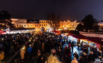 FOTO: Vianočné trhy v Prešove. Sviatočná atmosféra, no vysoké ceny?