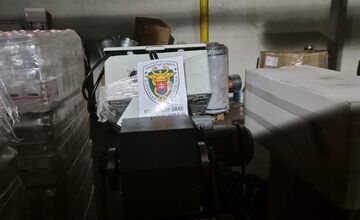 FOTO: Akcia Šarišan. továreň vyrábala milióny cigariet denne, škody v miliónoch