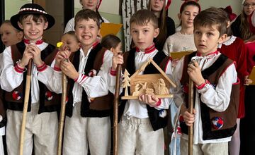 FOTO: Veľké srdce pred Vianocami. Žiaci z Kežmarku pomohli spolužiakovi