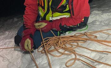 FOTO: Česky turista uviazol pri turistike vo Vysokých Tatrách, pomohli mu horskí záchranári