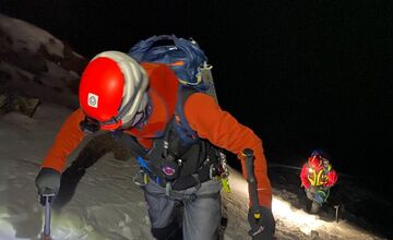 FOTO: Česky turista uviazol pri turistike vo Vysokých Tatrách, pomohli mu horskí záchranári