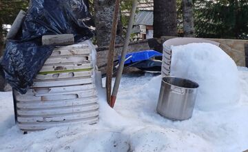 FOTO: Legendárny chatár z Rainerky chce Betlehem postaviť aj napriek počasiu