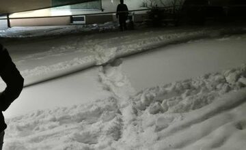 FOTO: Tragédia v Bardejove, žena vyskočila z bytovky