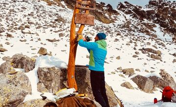 FOTO: V horách makajú aj v zime, Údržba chodníkov pokračuje