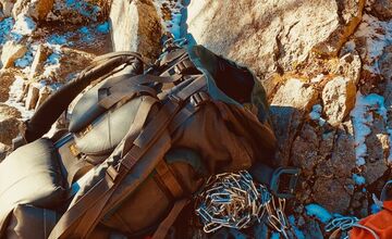 FOTO: V horách makajú aj v zime, Údržba chodníkov pokračuje