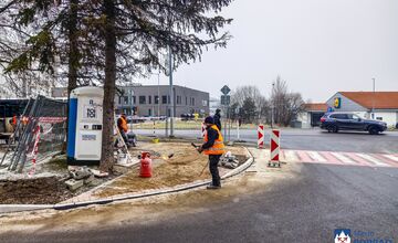 FOTO: Nový chodník na Bajkalskej má zvýšiť bezpečnosť chodcov