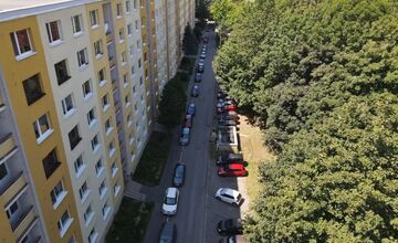 FOTO: Na Volgogradskej v Prešove bola dokončená rekonštrukcia parkoviska