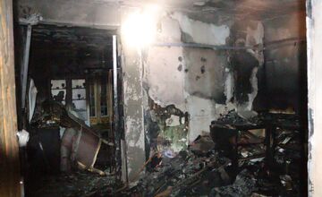 FOTO: Požiar bytovky v Lemešanoch