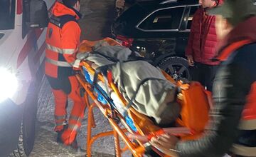 FOTO: Zásah horských záchranárov pod Hrebienkom po zranení po sánkovačke