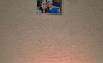 FOTO: Obyvatelia Prešovského kraja sa zišli na námestiach, pripomenuli si spomienku na Jána a Martinu