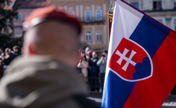 FOTO: Na Hlavnej v Prešove vojaci zložili prísahu