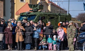 FOTO: Na Hlavnej v Prešove vojaci zložili prísahu