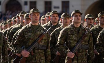 FOTO: Na Hlavnej v Prešove vojaci zložili prísahu
