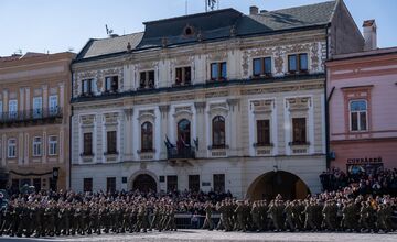 FOTO: Na Hlavnej v Prešove vojaci zložili prísahu