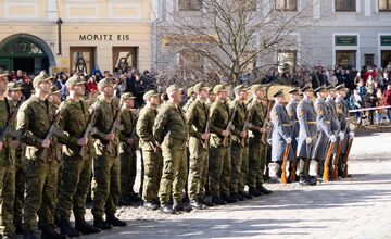 FOTO: Na Hlavnej v Prešove vojaci zložili prísahu