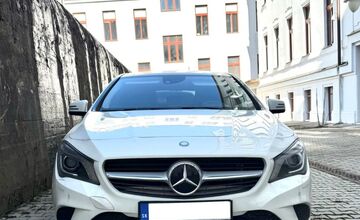 FOTO: Daňové úrady na východe rozpredávajú autá v dražbách