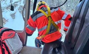 FOTO: Horskí záchranári ratovali ratovali vo Vysokých Tatrách poľskú skialpinistku po 250-metrovom páde