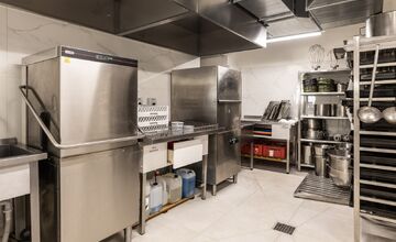 FOTO: Veľká rekonštrukcia kuchyne v DSS v Spišskom Podhradí