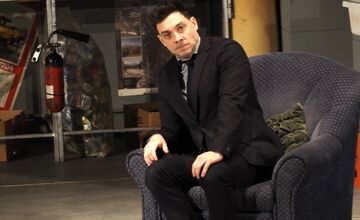 FOTO: Divadlo Komédie vystúpilo pred divákmi v Snine a Trebišove, v Rožňave to skončilo fiaskom