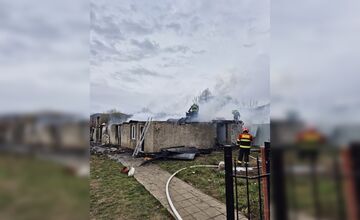 FOTO: Tragický požiar pri Prešove si vyžiadal život malého chlapčeka