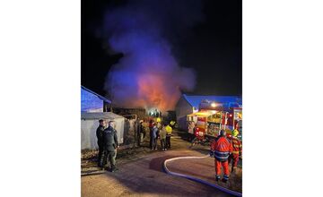 FOTO: Veľký Šariš si pripomína rok od tragického požiaru v miestnej osade