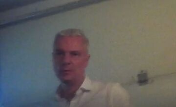 FOTO: Podozrivé zábery z domu Ferenčáka. 45-tisíc v hotovosti, 75-tisíc na účet