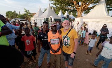 FOTO: Čviro zo Starej Ľubovne pomáha sirotám v Ugande