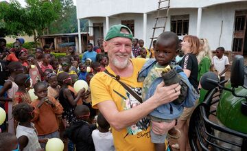 FOTO: Čviro zo Starej Ľubovne pomáha sirotám v Ugande