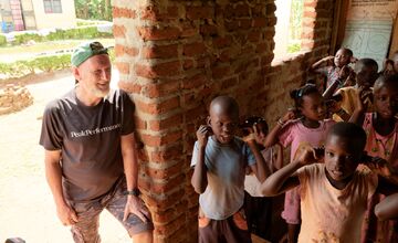 FOTO: Čviro zo Starej Ľubovne pomáha sirotám v Ugande